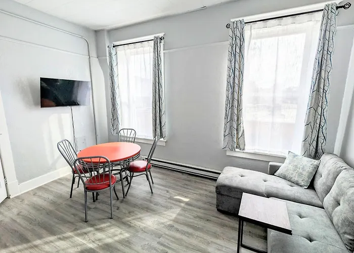 Private And Sleeping Near Marathon, Hershey Apartment Robinson